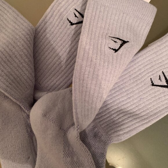 BNWT LOT OF 2 GYMSHARK SOCKS LIMITED EDITION LUXURY EMBROIDED SOCKS SZ SMALL - Picture 3 of 5